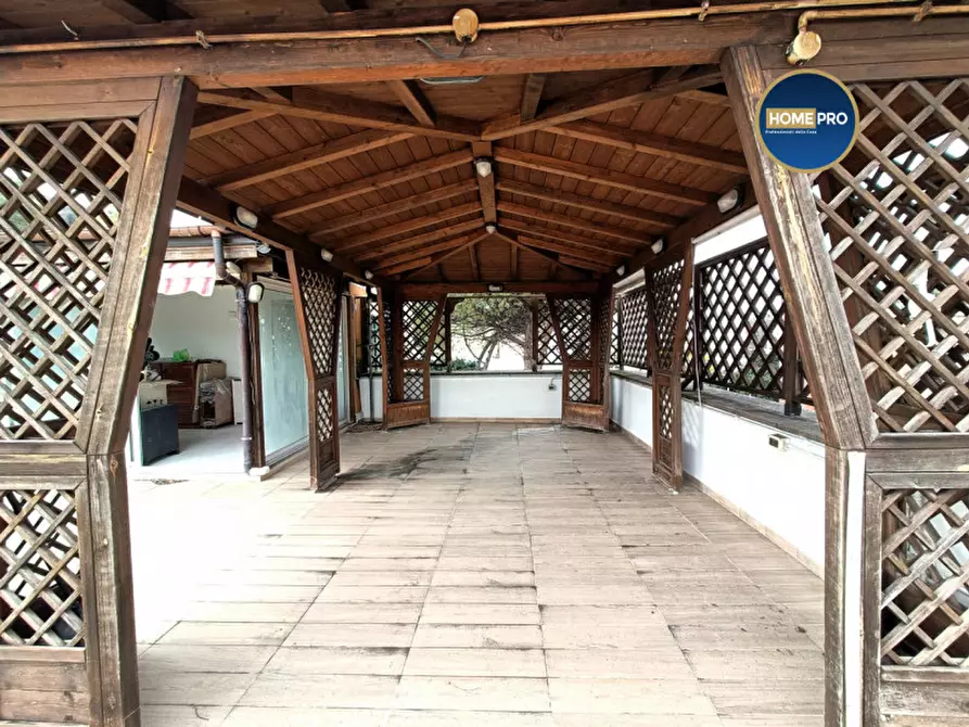 Immagine 53 di Appartamento in affitto  in Via di Prato Falcone a Roma