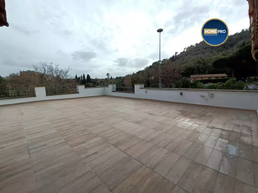 Immagine 56 di Appartamento in affitto  in Via di Prato Falcone a Roma