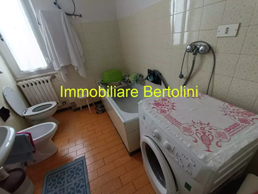 Immagine 18 di Villa in vendita  in c.so matuzia a San Remo