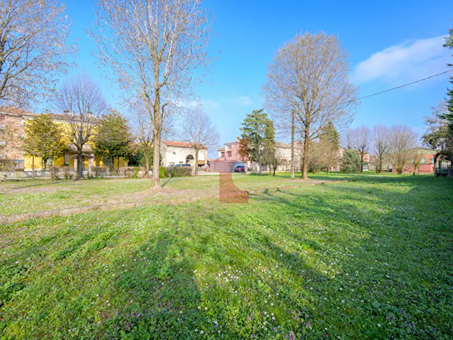 Immagine 8 di Rustico / casale in vendita  in Via al taro 23 a Fontevivo