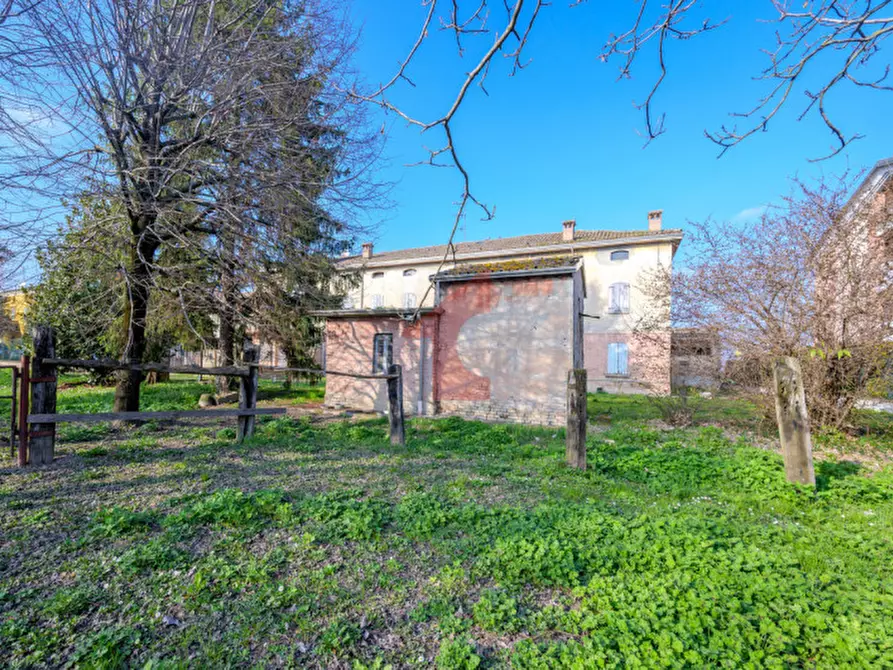 Immagine 15 di Rustico / casale in vendita  in Via al taro 23 a Fontevivo