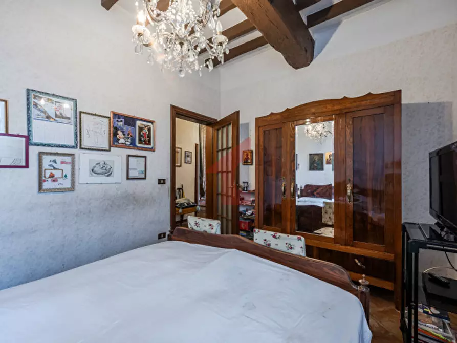 Immagine 31 di Rustico / casale in vendita  in Via al taro 23 a Fontevivo