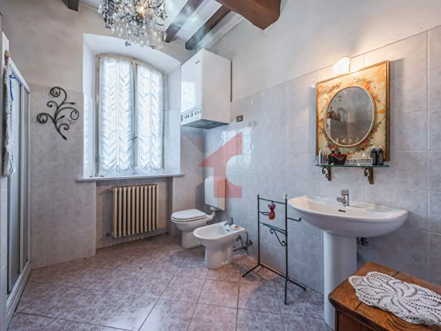 Immagine 32 di Rustico / casale in vendita  in Via al taro 23 a Fontevivo