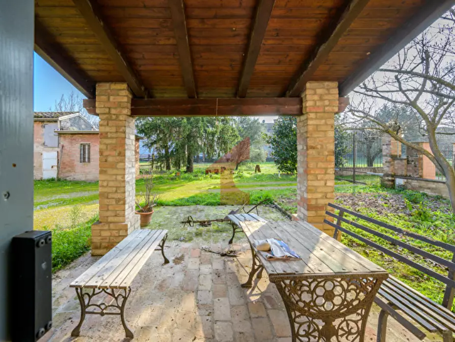 Immagine 40 di Rustico / casale in vendita  in Via al taro 23 a Fontevivo