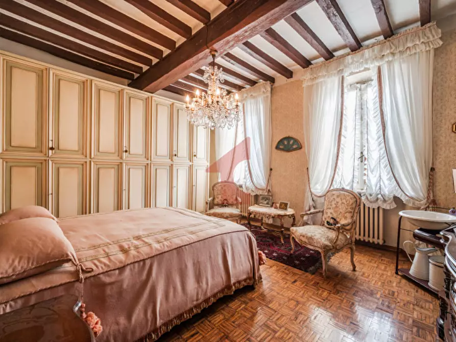 Immagine 54 di Rustico / casale in vendita  in Via al taro 23 a Fontevivo