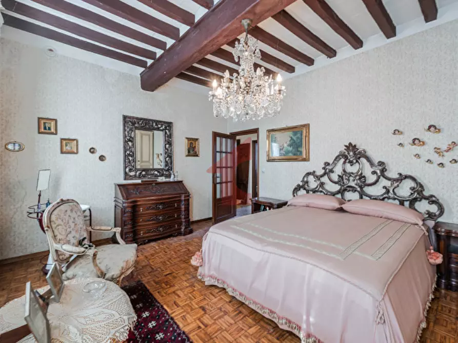 Immagine 57 di Rustico / casale in vendita  in Via al taro 23 a Fontevivo