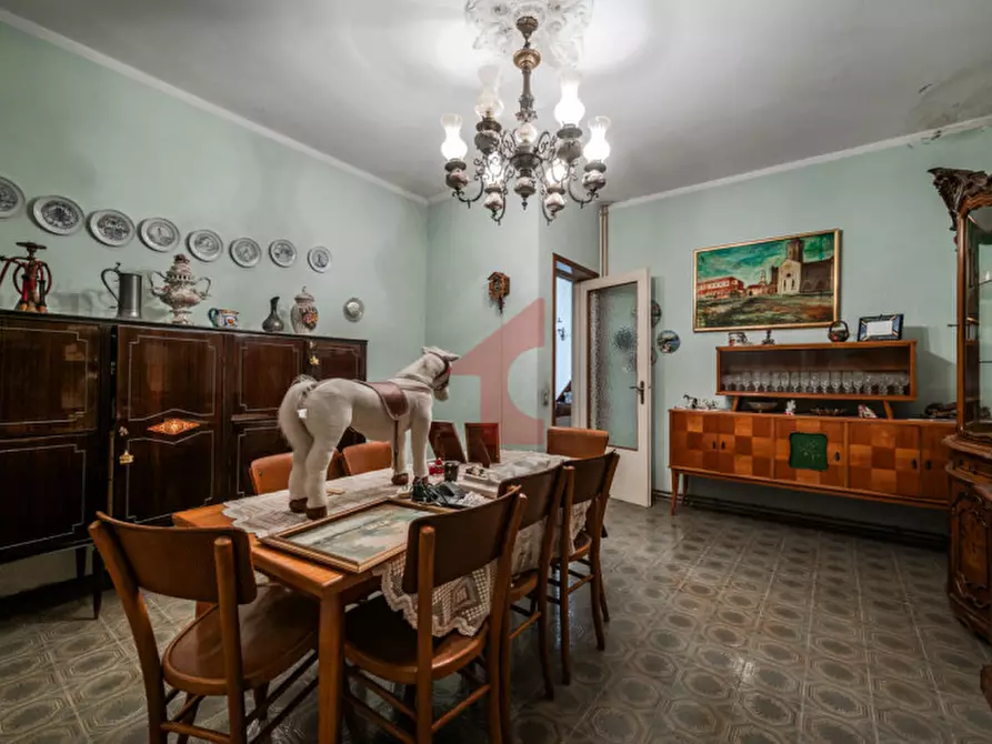 Immagine 79 di Rustico / casale in vendita  in Via al taro 23 a Fontevivo