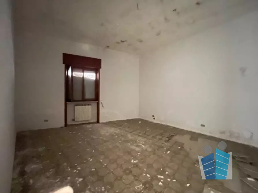 Immagine 10 di Palazzo in vendita  in via puglia angolo via abbruzzi a San Cesario Di Lecce