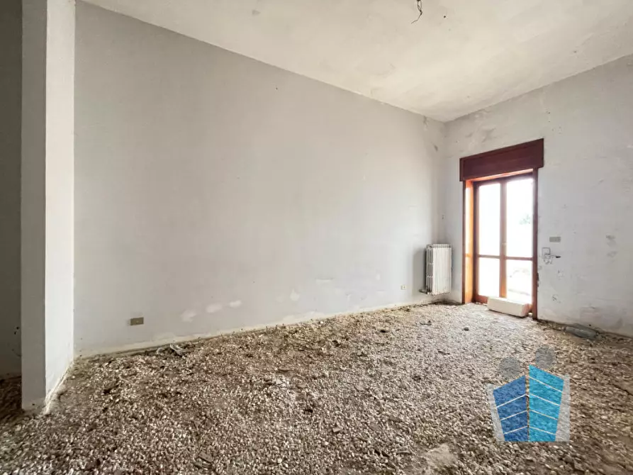 Immagine 18 di Palazzo in vendita  in via puglia angolo via abbruzzi a San Cesario Di Lecce