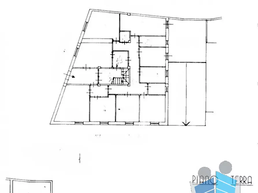 Immagine 54 di Palazzo in vendita  in via puglia angolo via abbruzzi a San Cesario Di Lecce