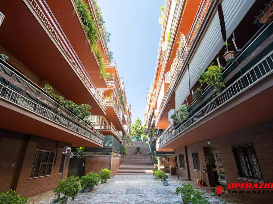 Immagine 30 di Appartamento in vendita  in Via dei Monti di Primavalle a Roma