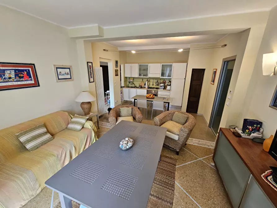 Immagine 14 di Appartamento in vendita  in VIA SAN MAURIZIO DEI MONTI 21 a Rapallo