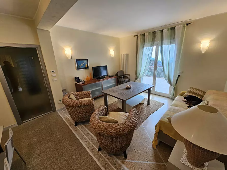 Immagine 15 di Appartamento in vendita  in VIA SAN MAURIZIO DEI MONTI 21 a Rapallo