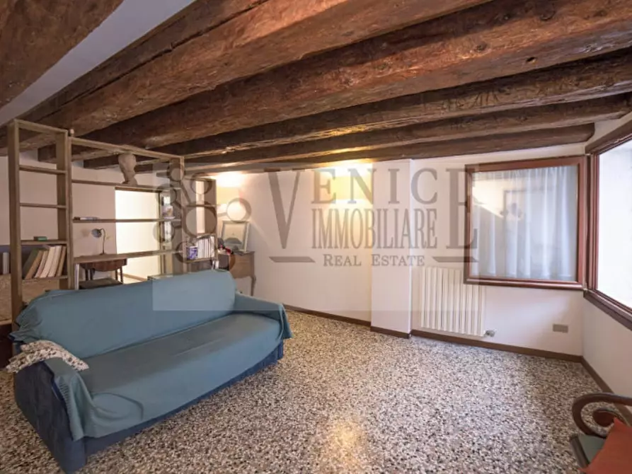 Immagine 10 di Appartamento in vendita  a Venezia