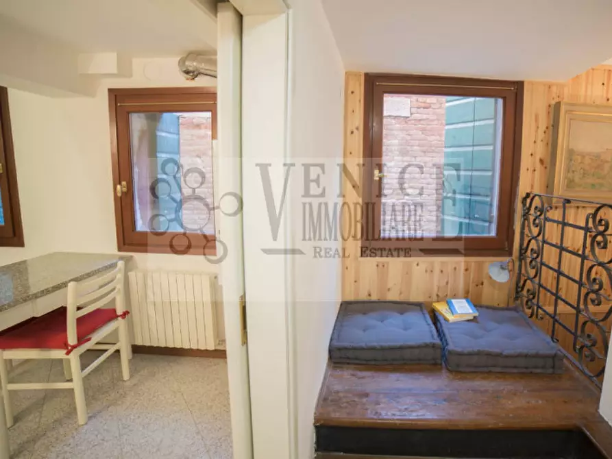 Immagine 12 di Appartamento in vendita  a Venezia