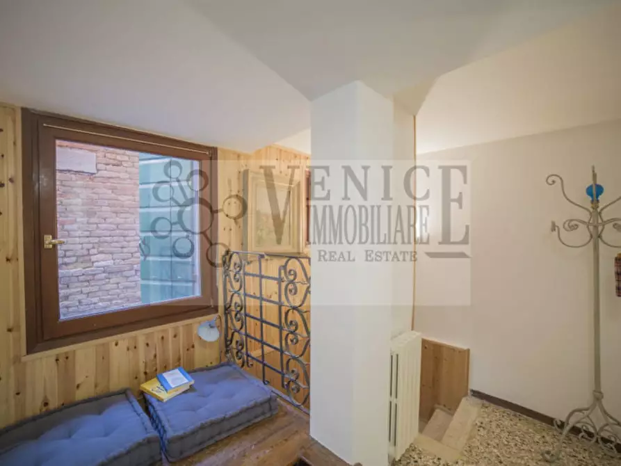 Immagine 14 di Appartamento in vendita  a Venezia
