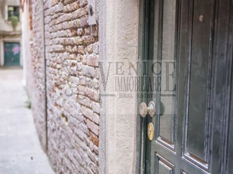 Immagine 22 di Appartamento in vendita  a Venezia