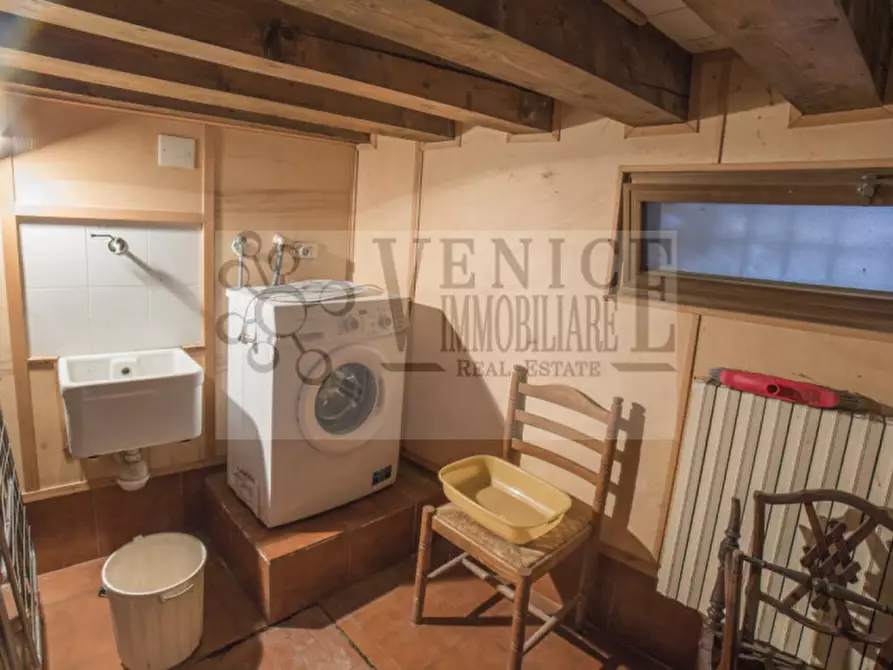 Immagine 28 di Appartamento in vendita  a Venezia