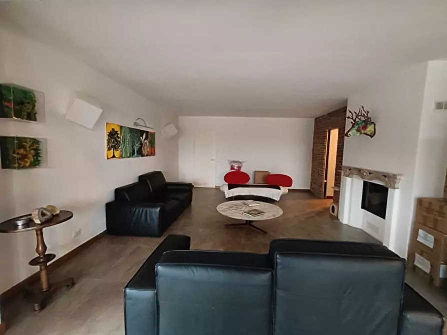 Immagine 5 di Villa in vendita  in Via Cieli 12 a Dusino San Michele