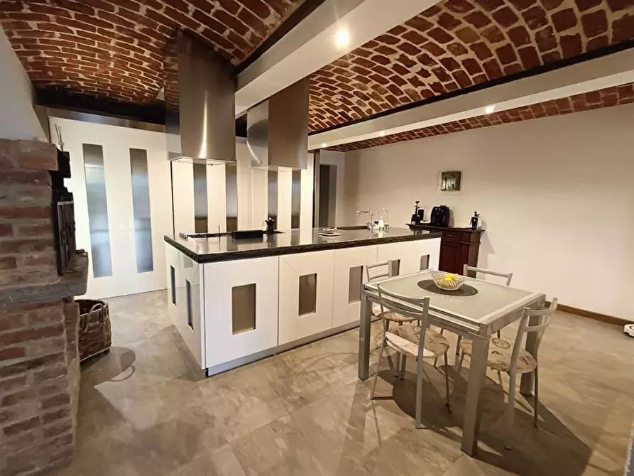 Immagine 8 di Villa in vendita  in Via Cieli 12 a Dusino San Michele