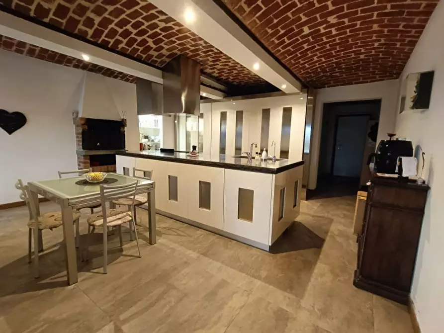 Immagine 11 di Villa in vendita  in Via Cieli 12 a Dusino San Michele