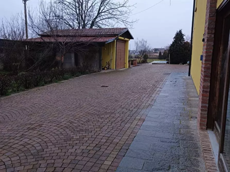 Immagine 47 di Villa in vendita  in Via Cieli 12 a Dusino San Michele