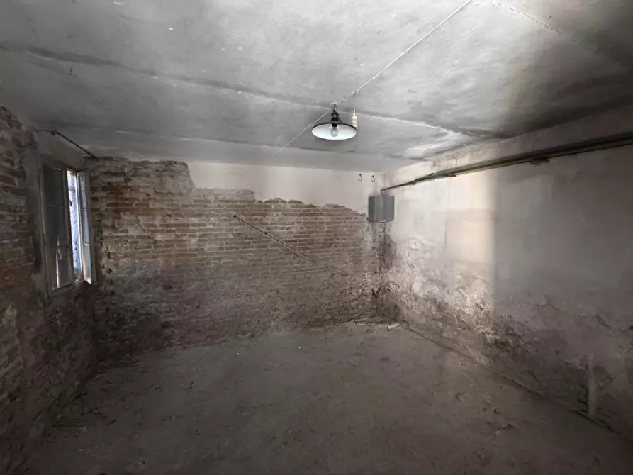 Immagine 2 di Casa indipendente in vendita  a Rovigo