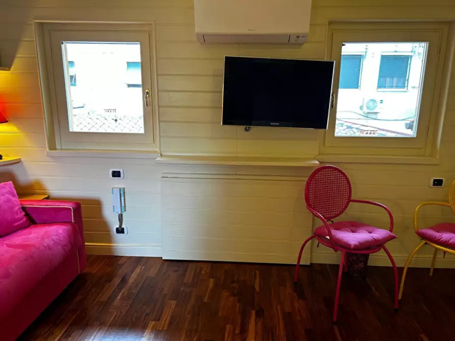 Immagine 16 di Villetta a schiera in affitto  in VIA LORENZO BARTOLINI a Firenze