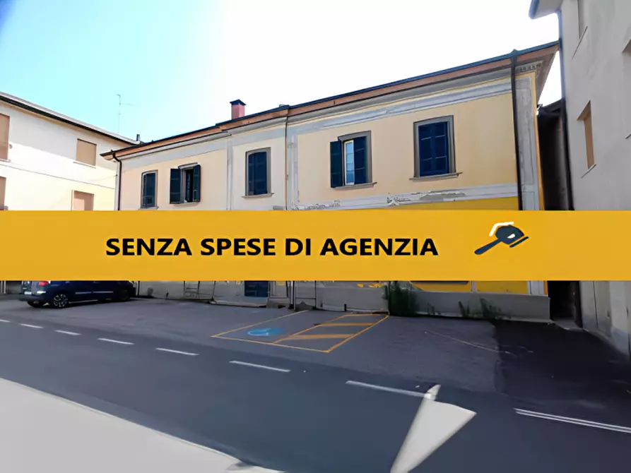 Immagine 1 di Negozio in vendita  in Via Giuseppe Eugenio Conti 12 a Sergnano