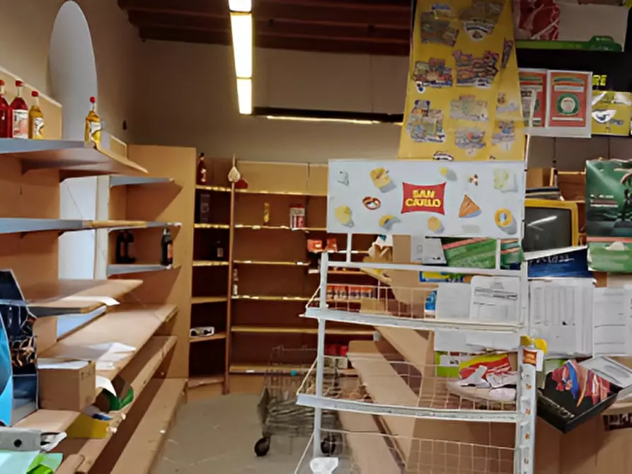 Immagine 2 di Negozio in vendita  in Via Giuseppe Eugenio Conti 12 a Sergnano
