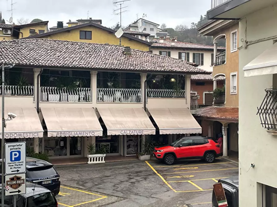 Immagine 20 di Appartamento in vendita  in via chiesa 34 a Padenghe Sul Garda