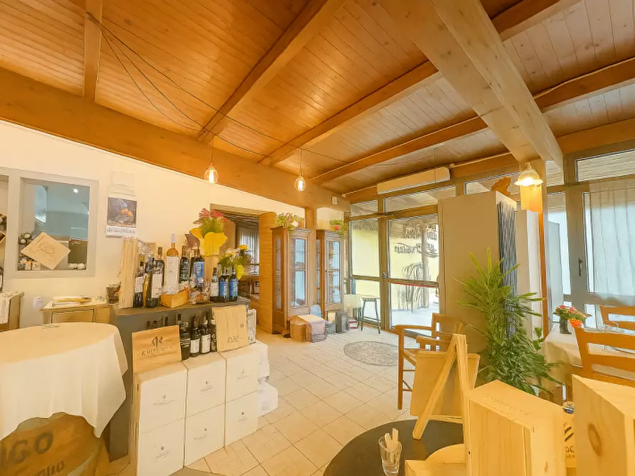 Immagine 2 di Attività commerciale in vendita  in VIA POVEGLIANO a Povegliano Veronese