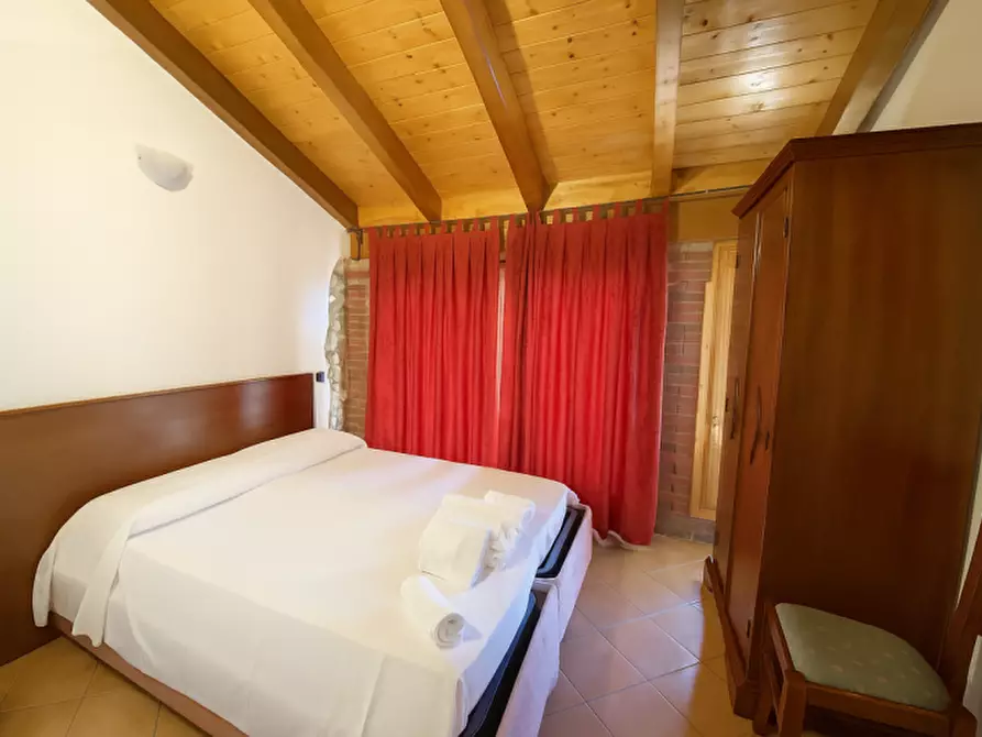 Immagine 6 di Attività commerciale in vendita  in VIA POVEGLIANO a Povegliano Veronese