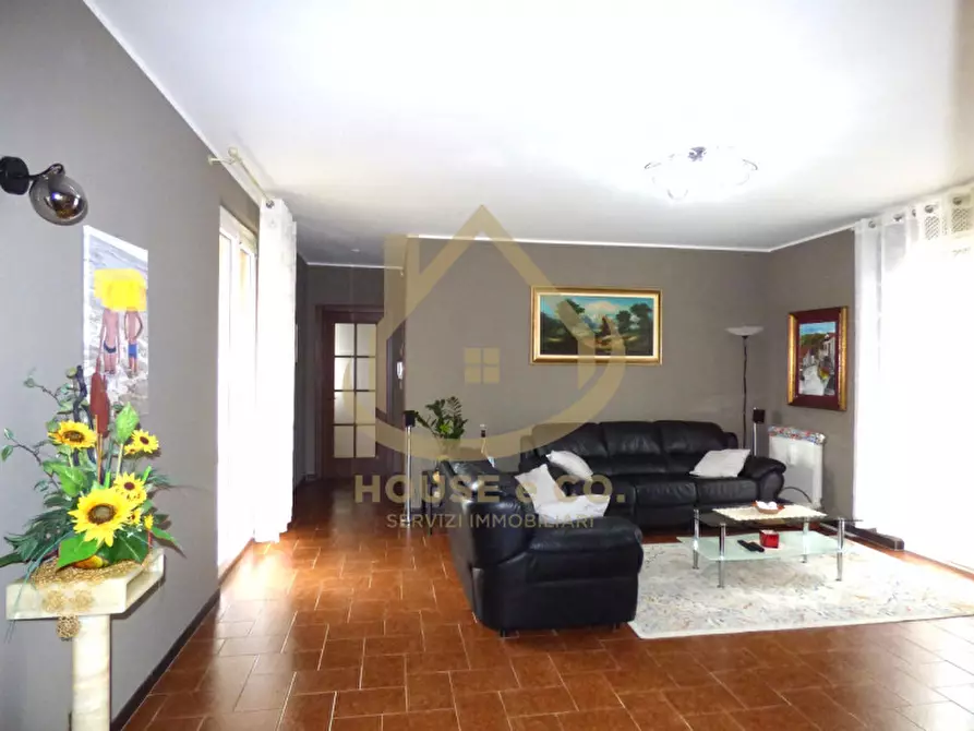 Immagine 2 di Appartamento in vendita  in Via Campana a Cilavegna