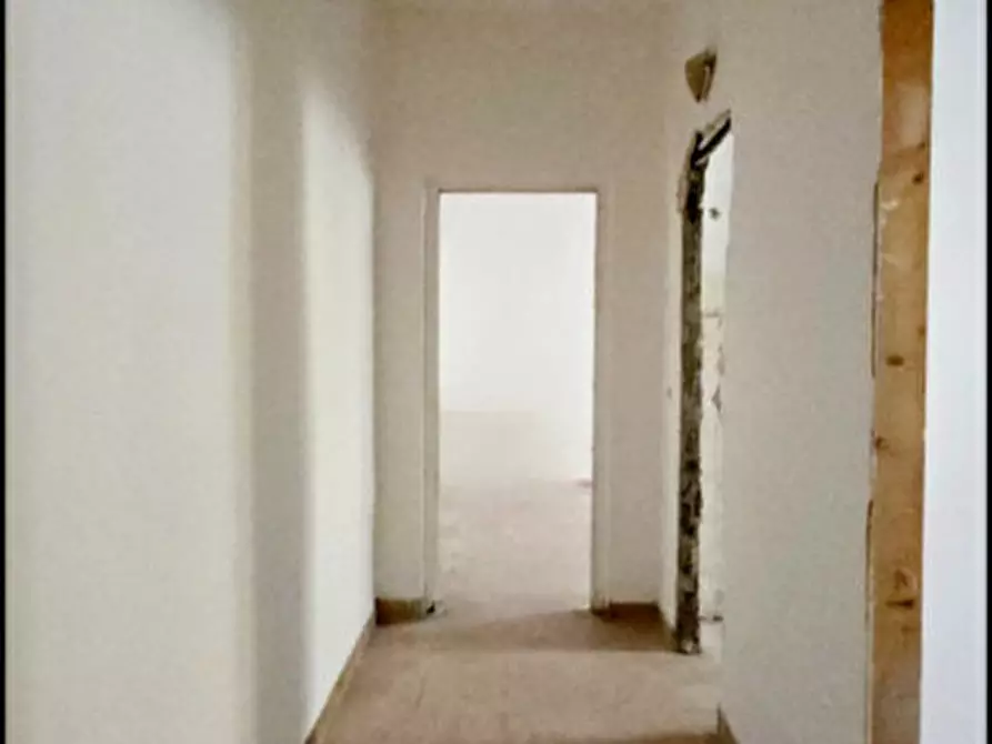 Immagine 6 di Appartamento in vendita  in Via pesaro 5 a Roma