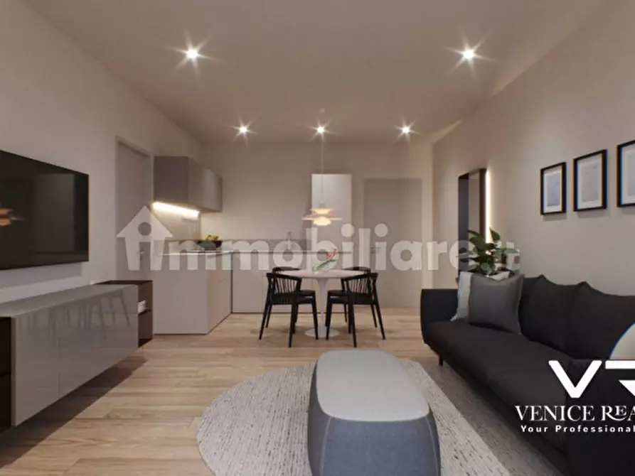 Immagine 1 di Appartamento in vendita  in Viale Giuseppe Garibaldi a Venezia