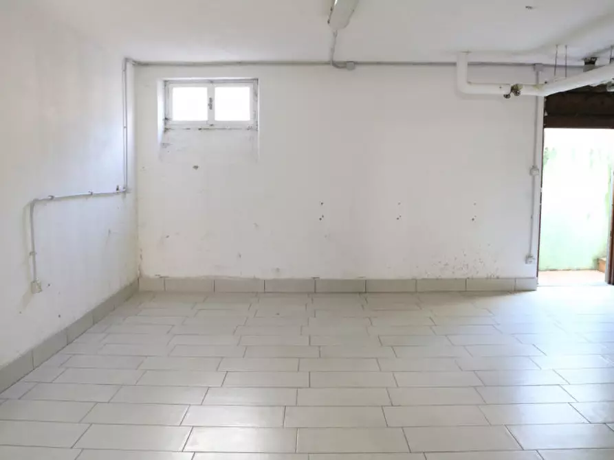 Immagine 15 di Magazzino in vendita  in Via Bassano del Grappa - Bassano-Del-Grappa-Straße a Bolzano