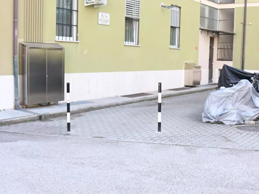 Immagine 17 di Magazzino in vendita  in Via Bassano del Grappa - Bassano-Del-Grappa-Straße a Bolzano