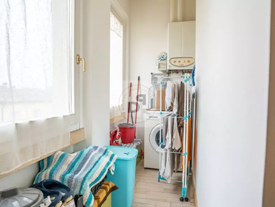 Immagine 7 di Appartamento in vendita  in via garibaldi a Desenzano Del Garda