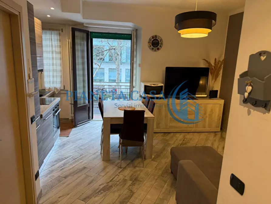 Immagine 5 di Appartamento in vendita  in VIA VALTELLINA 46 MILANO a Milano