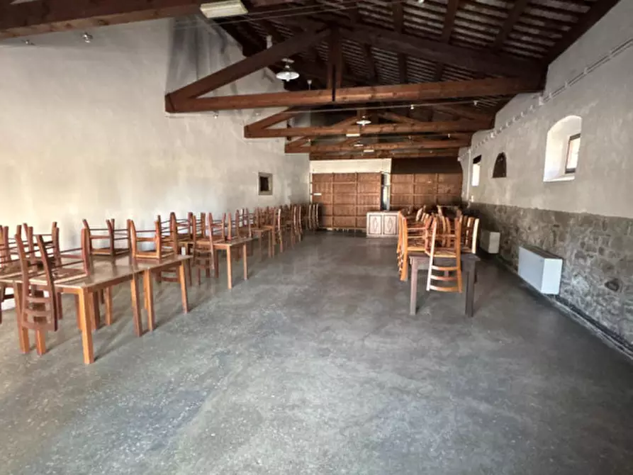 Immagine 5 di Attività commerciale in affitto  in Via Quattro Novembre 35 a San Giovanni Al Natisone