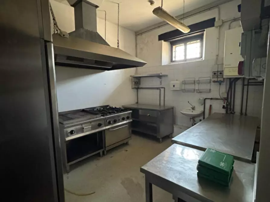 Immagine 7 di Attività commerciale in affitto  in Via Quattro Novembre 35 a San Giovanni Al Natisone