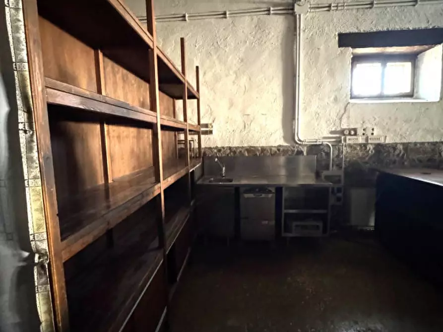 Immagine 15 di Attività commerciale in affitto  in Via Quattro Novembre 35 a San Giovanni Al Natisone