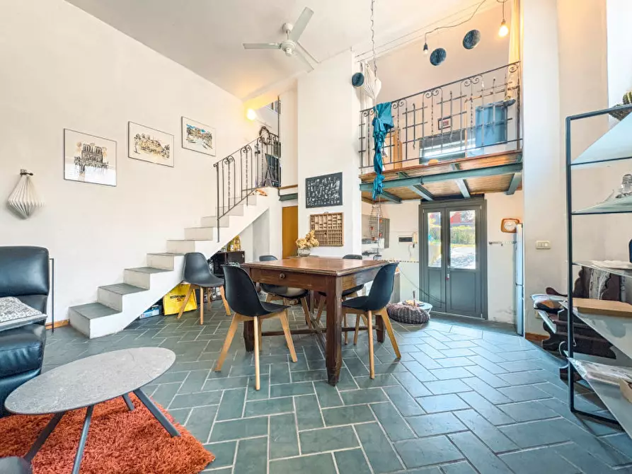 Immagine 1 di Casa indipendente in vendita  in via dolomiti 8 a Oleggio Castello