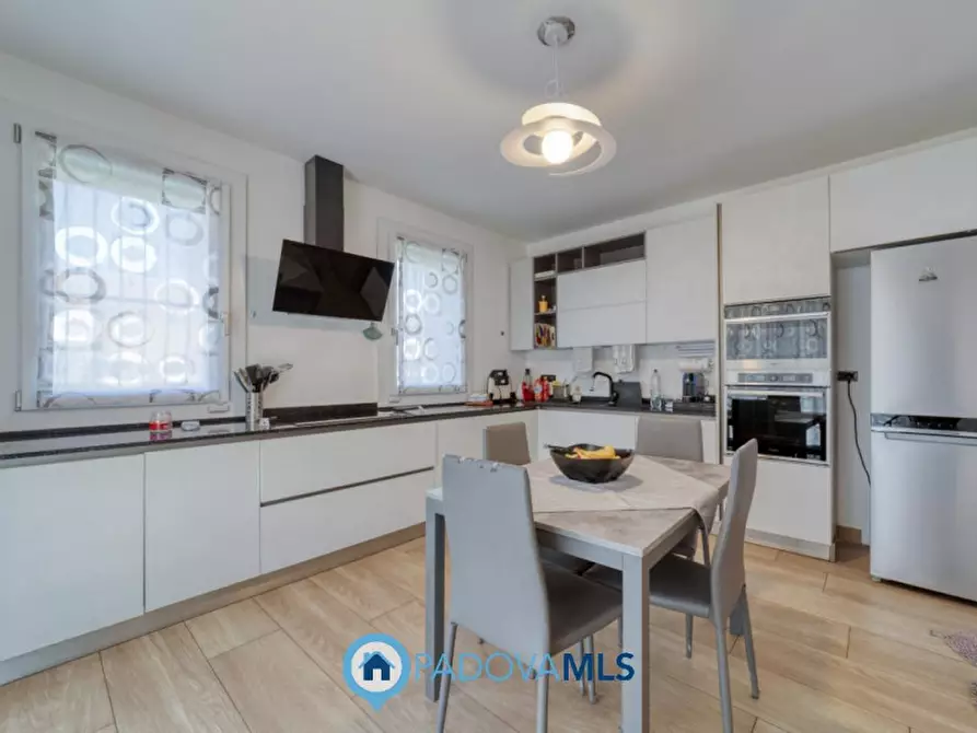 Immagine 22 di Villa in vendita  in VIA SAN GREGORIO BARBARIGO a Vigonza