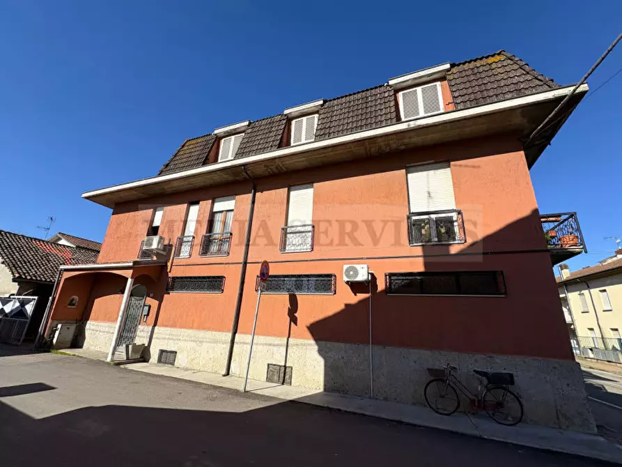 Immagine 2 di Casa indipendente in vendita  in via Roma n° 101 a Sannazzaro De' Burgondi