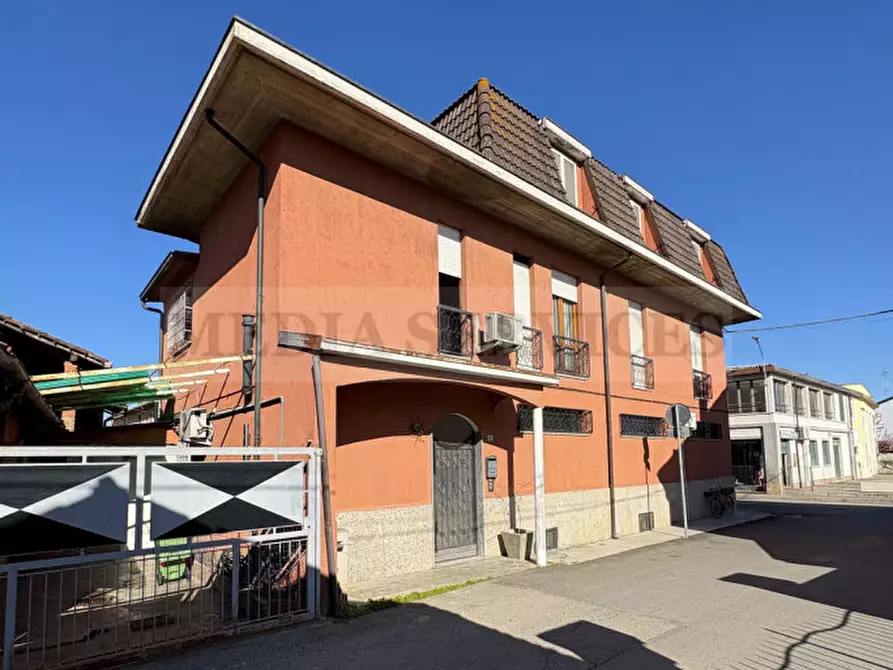 Immagine 4 di Casa indipendente in vendita  in via Roma n° 101 a Sannazzaro De' Burgondi