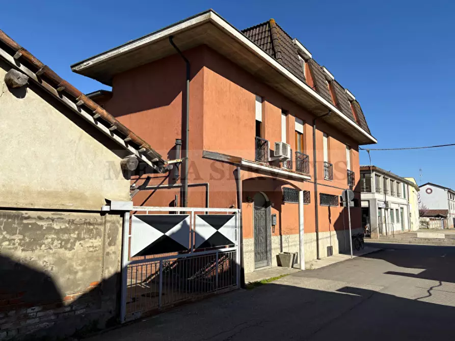 Immagine 24 di Casa indipendente in vendita  in via Roma n° 101 a Sannazzaro De' Burgondi