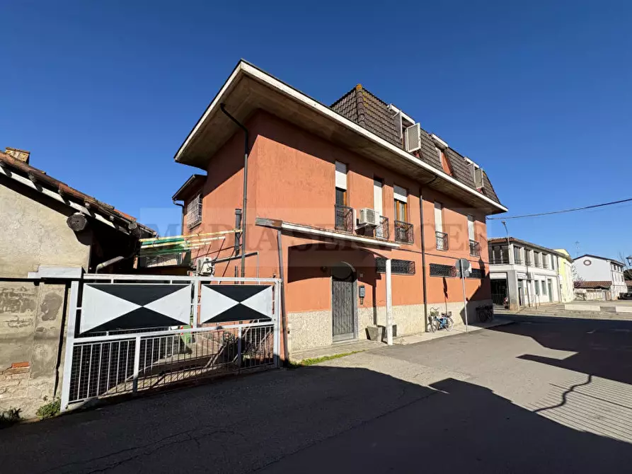 Immagine 25 di Casa indipendente in vendita  in via Roma n° 101 a Sannazzaro De' Burgondi