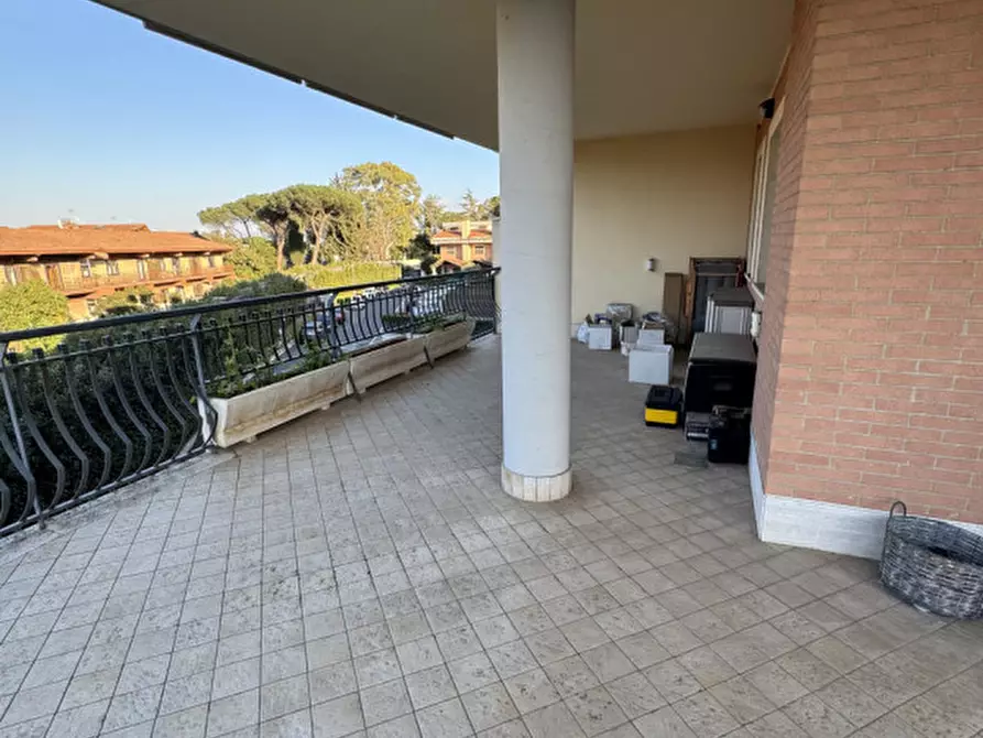 Immagine 10 di Appartamento in affitto  in Via Andrea Cascella a Roma